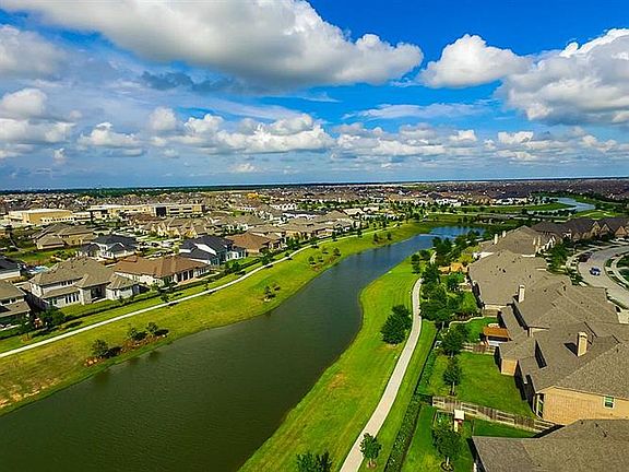 3rd image of 27827 Merchant Hills Ln