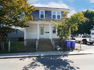20 Shaws Ln, Bristol, RI 02809