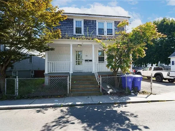 20 Shaws Ln, Bristol, RI 02809