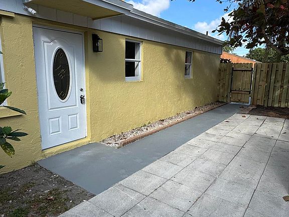 3rd image of 4994 NW 6th Court