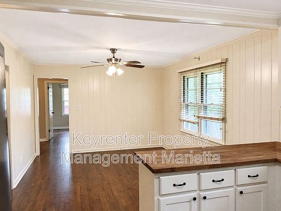 5th image of 2172 Pawnee Dr SE
