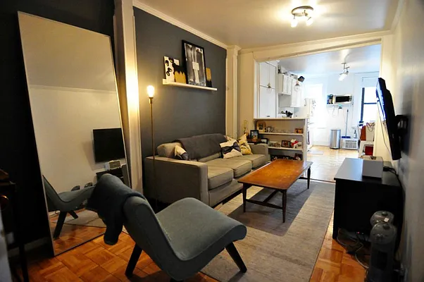 Rented by Camelot Realty Group | media 21