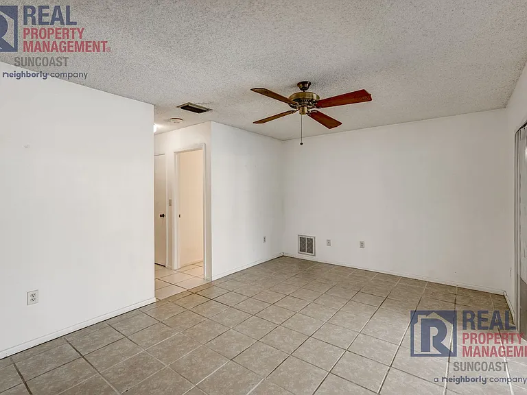 1370 Palmwood Dr — Photo 22