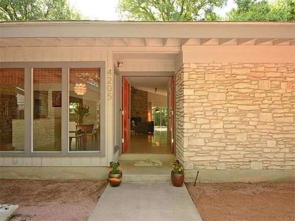 3rd image of 4205 Prickly Pear Dr