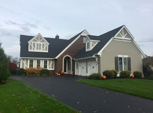 8 Cheshire Rdg, Victor, NY 14564
