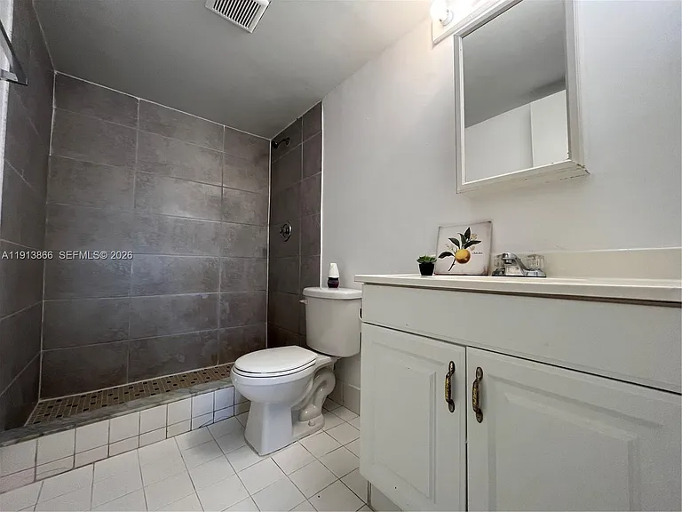3720 N Pine Island Rd #234 — Photo 10