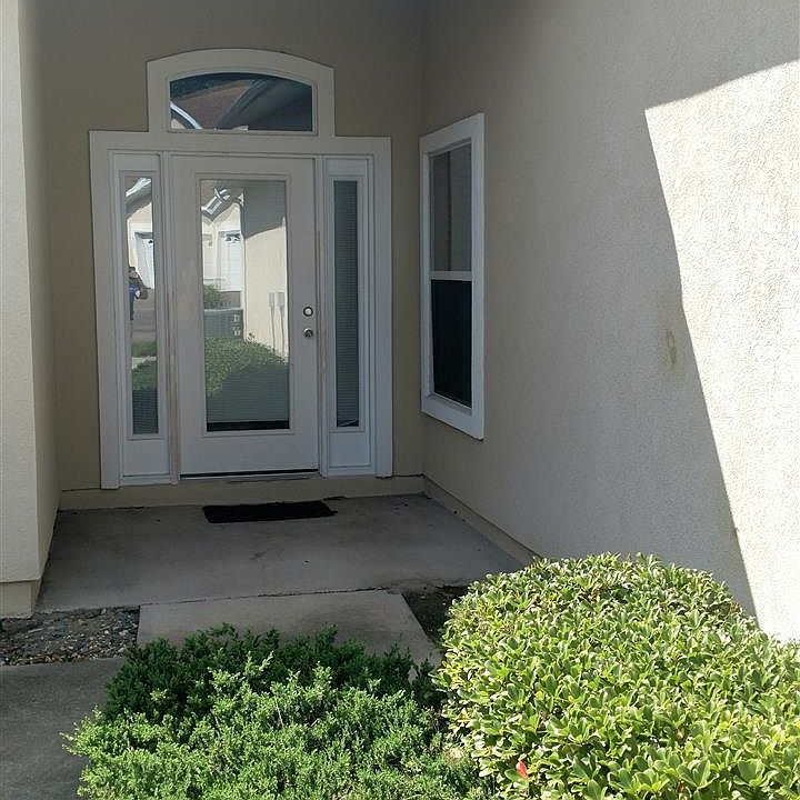 1st image of 6504 NW 109th Pl