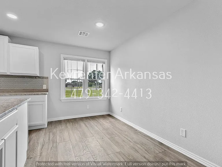 305 S Little Ave — Photo 13