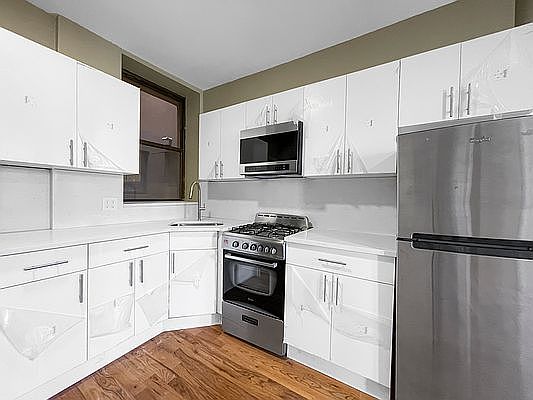 5th image of 2649 Frederick Douglas Blvd #3A