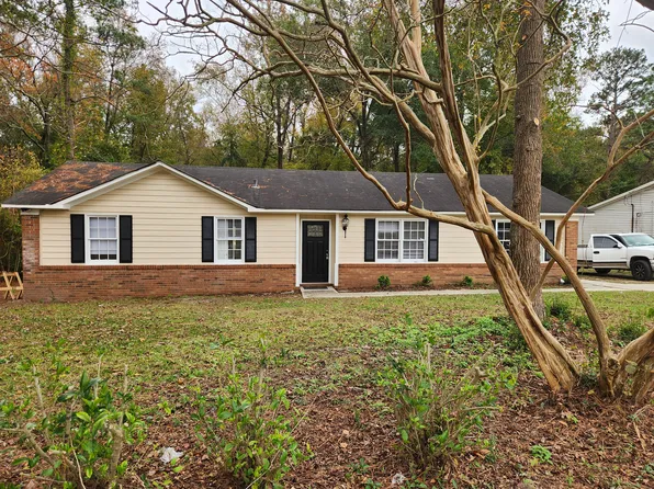 502 Millhouse Rd, Castle Hayne, NC 28429