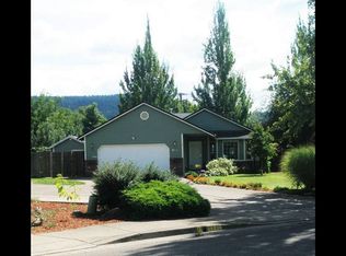 6841 Simeon Dr, Springfield, OR 97478