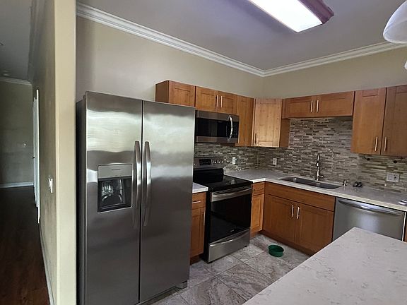 2nd image of 8 Polohina Ln APT 1