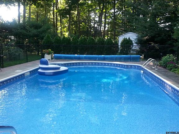 2nd image of 18 Pinehurst Dr