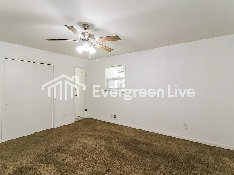 7443 Mockingbird Trl — Photo 10