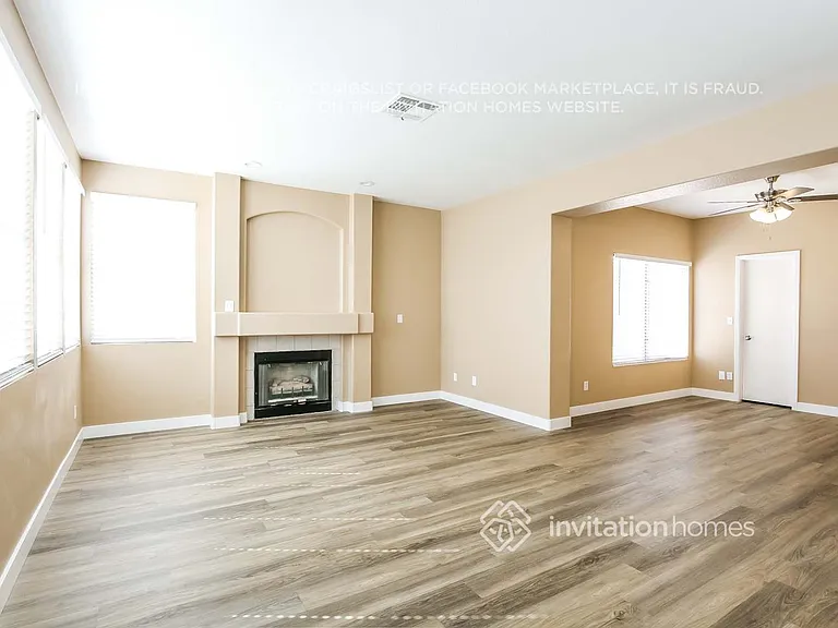 1581 Avenida Fiesta — Photo 6