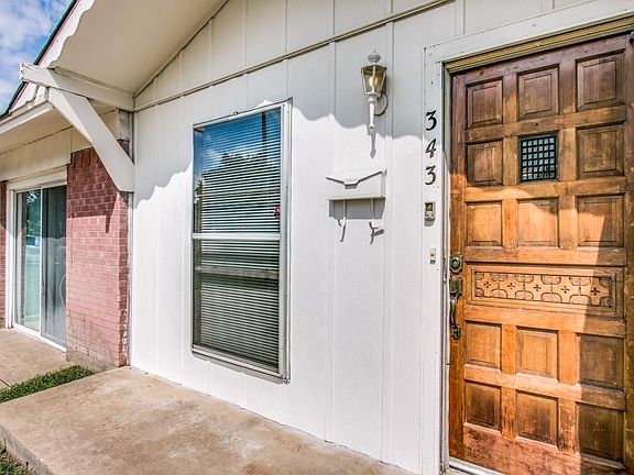 3rd image of 343 Brook Cove Ln