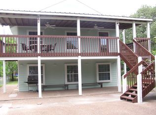 404 Fulton Ave, Rockport, TX 78382
