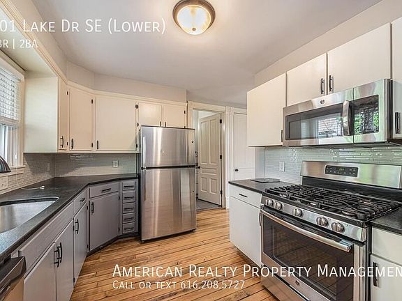 3rd image of 901 Lake Dr SE