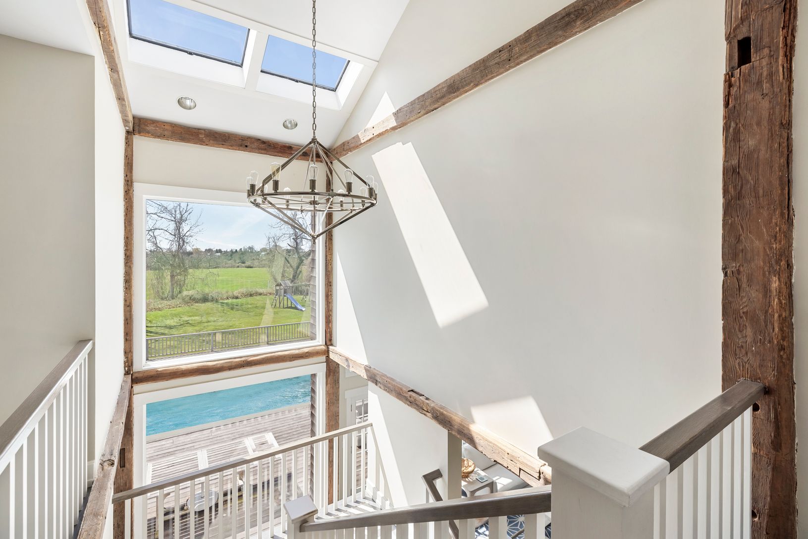 Double Height, Light Flooded Entry