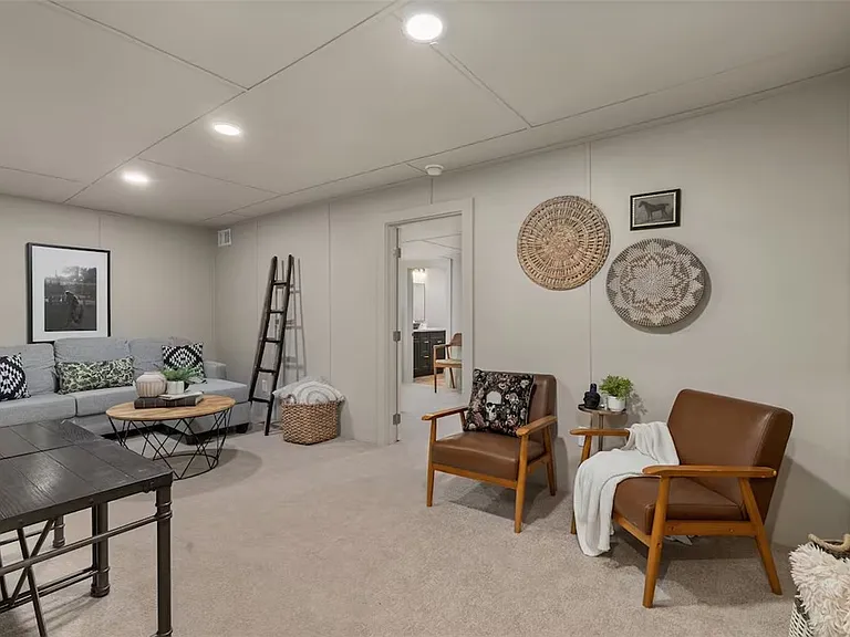 207 N Preston Ave — Photo 1