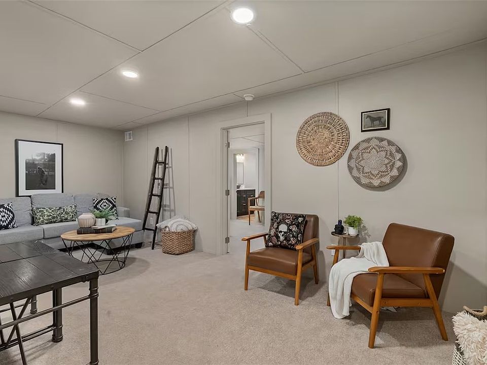 1st image of 207 N Preston Ave