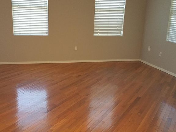 5th image of 5526 N Robles Ct