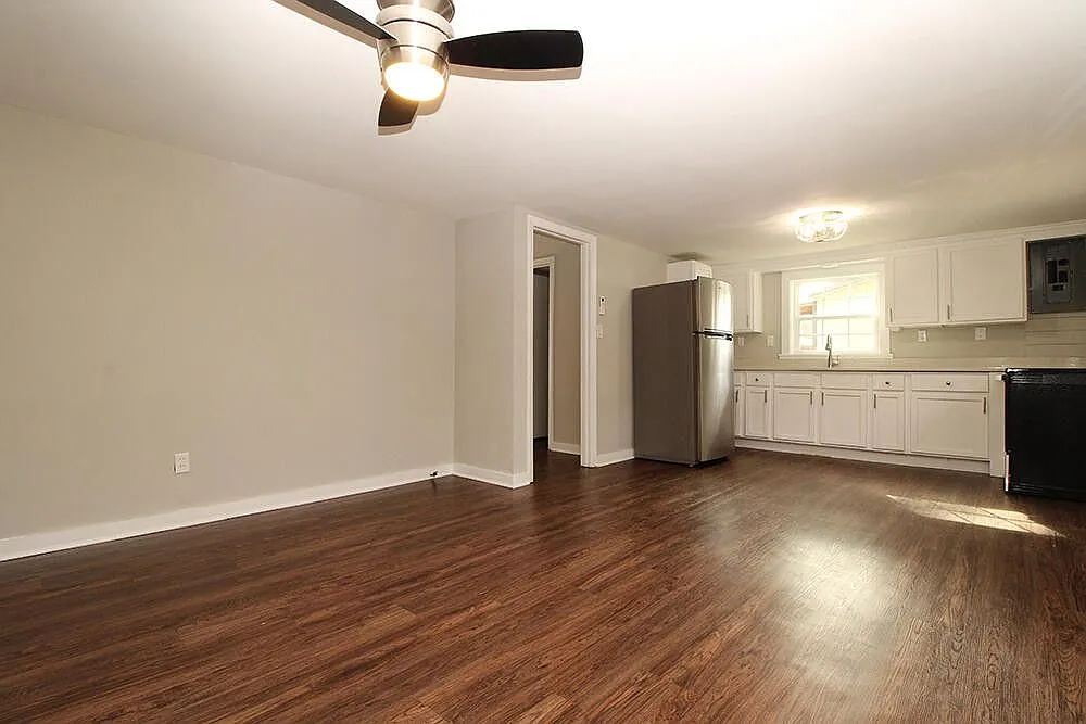 Building Photo - 1185 Bexley St #1