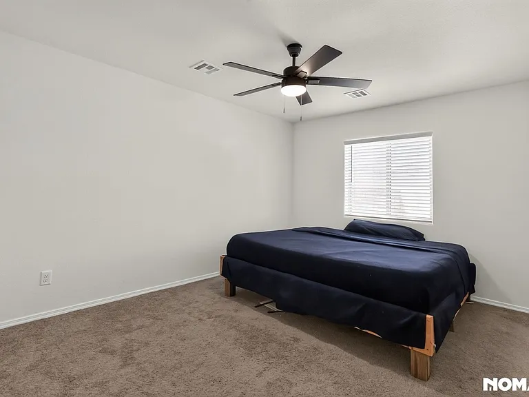 985 Berman St — Photo 18