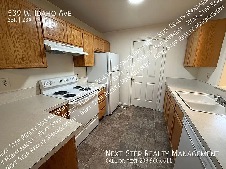 539 W Idaho Ave — Photo 4