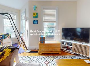 98 Sycamore St #A, Belmont, MA 02478