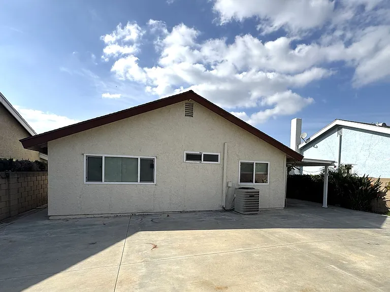 7642 E Woodsboro Ave — Photo 16