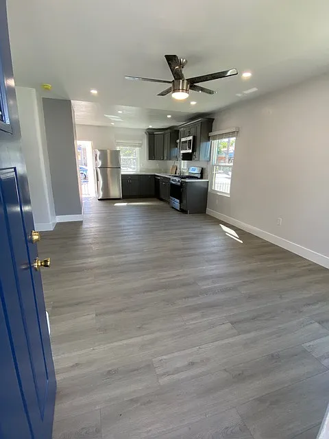 4704 Long Branch Ave — Photo 4