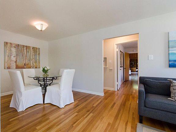 5th image of 2516 Hampton Ave