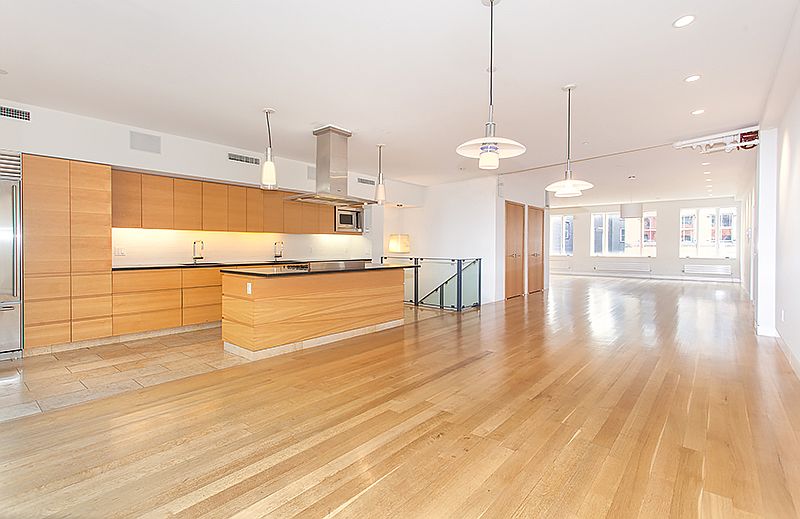 1st image of 460 W Broadway