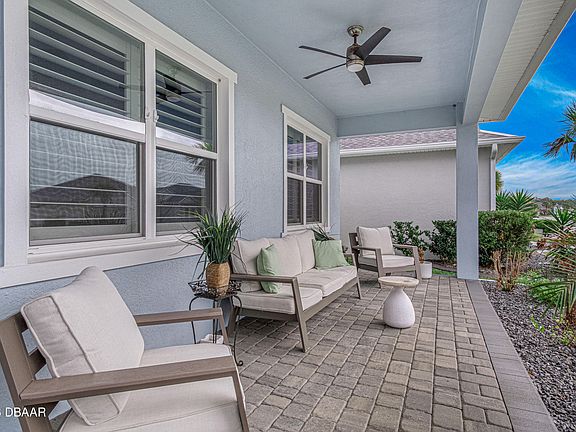 2nd image of 264 Fuchsia St