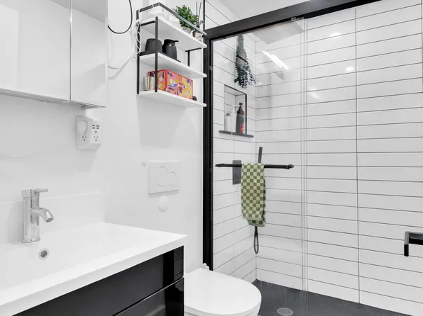 738 Fulton Street image 3 of 6