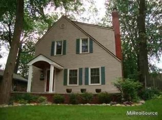 531 W Maplehurst St, Ferndale, MI 48220