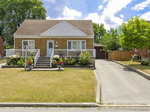 7 Mayall Ave, Toronto, ON M3L 1E3