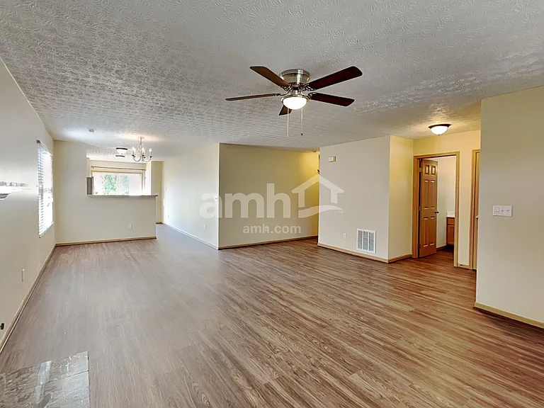 6019 Haydens Crossing Blvd — Photo 7