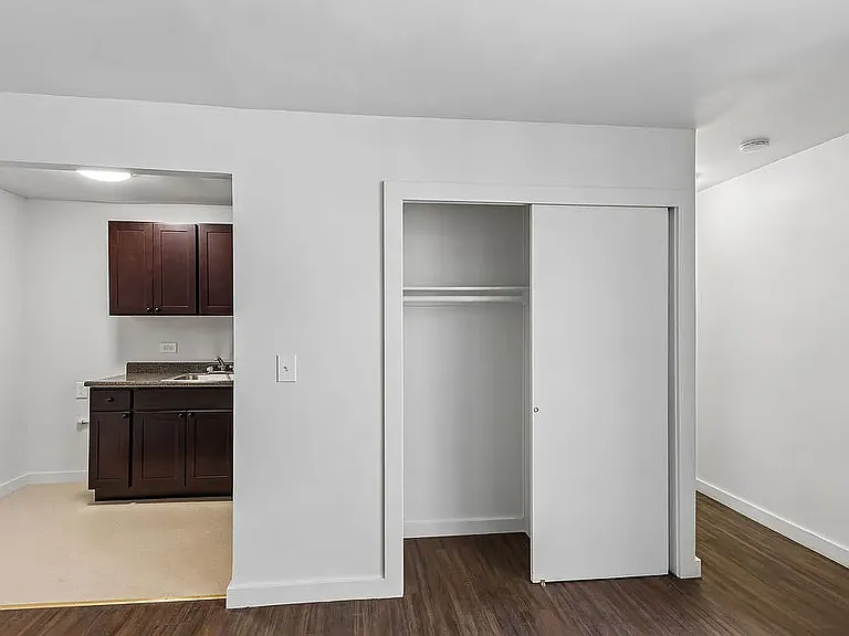 324 Powers Ave #4C — Photo 8