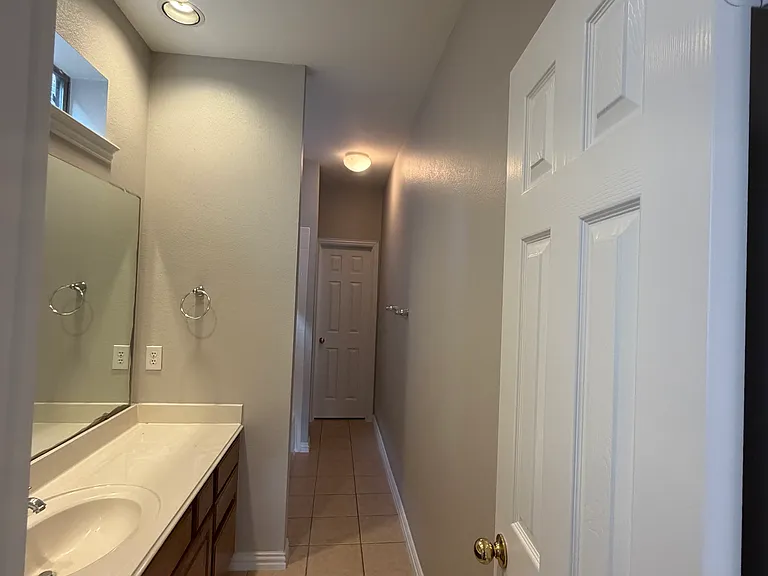 7116 Occidental Rd — Photo 18