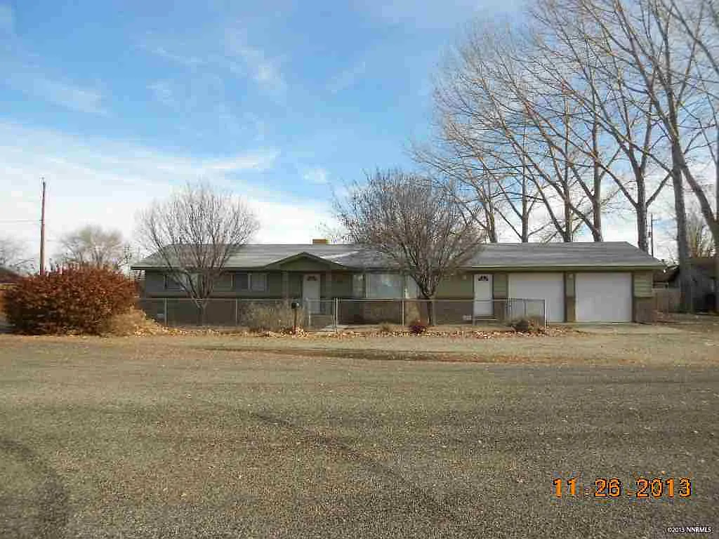 39 Ash St photo 1