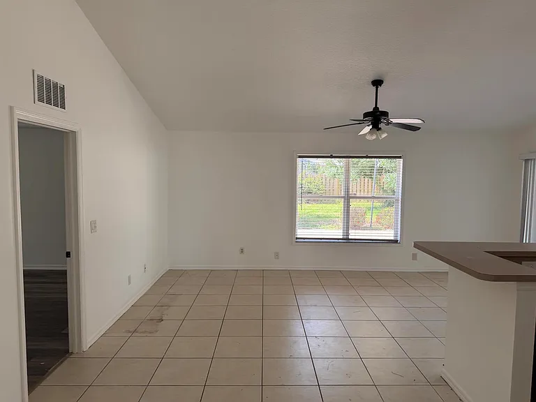 1874 SW Capehart Ave — Photo 11