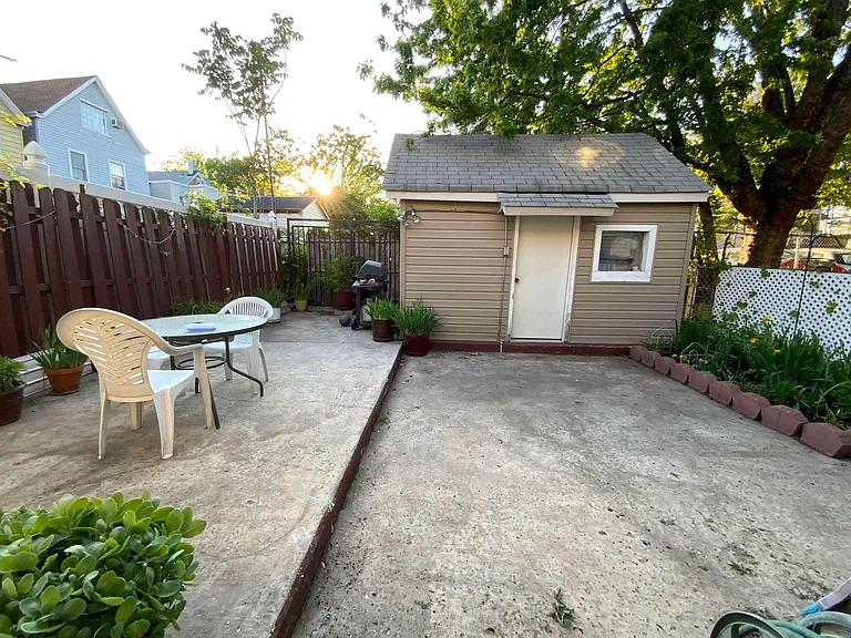 1 Chase Ct #1 — Photo 9