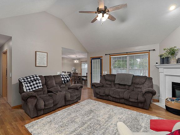 5th image of 521 E Halsey Street