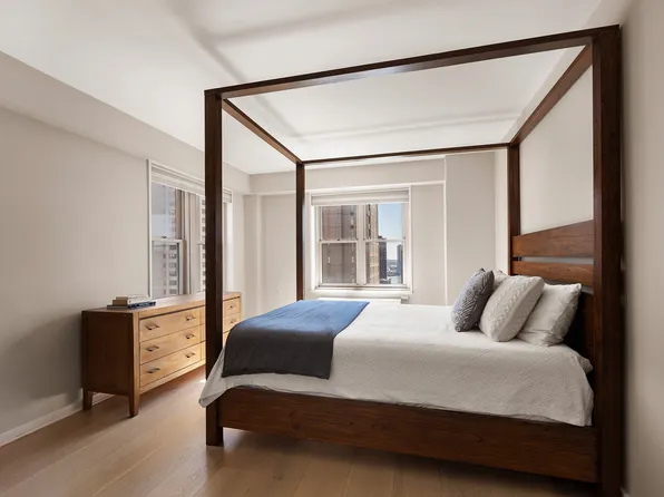 137 East 36th Street 24C image 3 of 11
