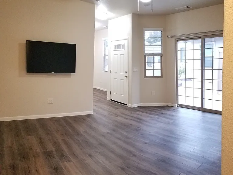 105B Jefferson St — Photo 3