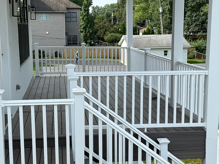 Covered Deck 10'5" X 22'