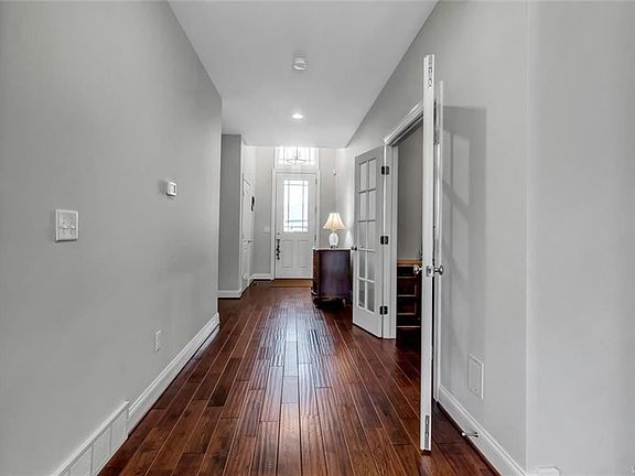 4th image of 116 Nicole Ct