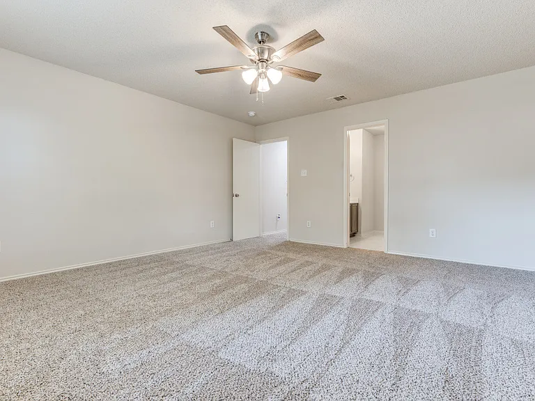 9709 Thomas Jefferson Dr — Photo 14